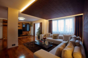 UPTOWN RESIDENCE